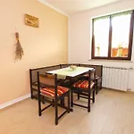 Orange 994 Fažana