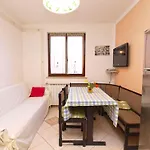 Orange 994 Διαμέρισμα Fažana