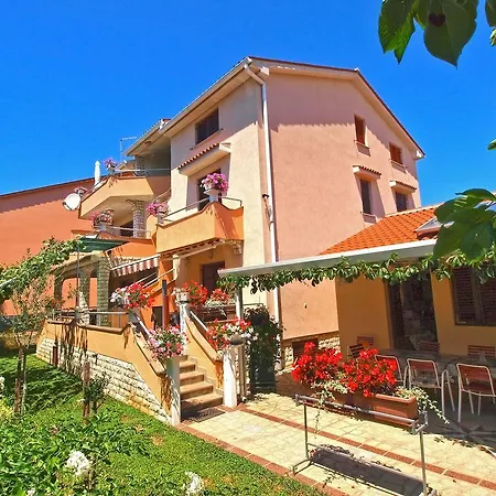 Orange 994 Apartment *