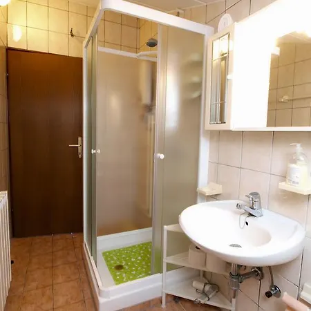 Apartment Orange 994